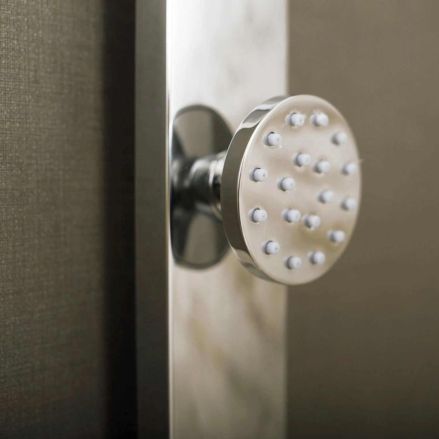 DAX Shower System With Round Rain Shower Head, 3 Nozzles, Hand Shower And Individual Controls, Wall Mount, Brass Body, Chrome Finish (DAX-FH8452-675) 5 DAX Shower System With Round Rain Shower Head, 3 Nozzles, Hand Shower And Individual Controls, Wall Mount, Brass Body, Chrome Finish (DAX-FH8452-675) - Image 5