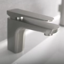 DAX Single Handle Bathroom Faucet, Brass Body, Brushed Finish, 6-7/8 X 5-5/16 Inches (DAX-805A-BN) -Bathroom Shop DAX 805A BN 03