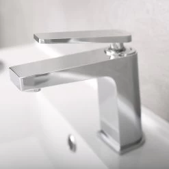 DAX Single Handle Bathroom Faucet, Brass Body, Chrome Finish, 4-3/4 X 5-7/8 Inches (DAX-9802) -Bathroom Shop DAX 9802 03