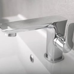 DAX Single Handle Bathroom Faucet, Brass Body, Chrome Finish, 4-3/4 X 3-15/16 Inches (DAX-9883) -Bathroom Shop DAX 9883 03